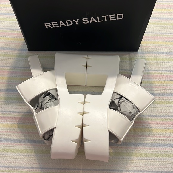 New READYSALTED White Chunky Cleated Ankle Strap Platform Sandals Size 9 - Picture 4 of 7